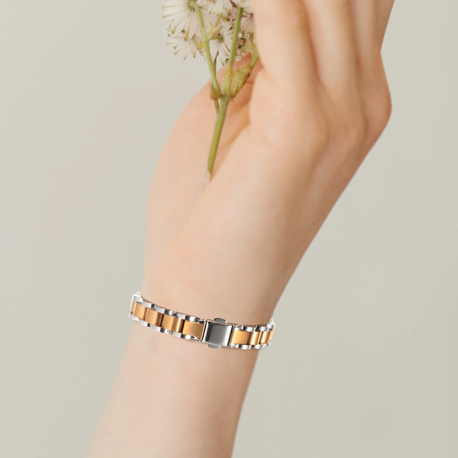 

Hematite Bracelet Adjustable Unisex Wrist Charm Decorative Metal Bracelets for Women Men Daily Use Elegant Fashion