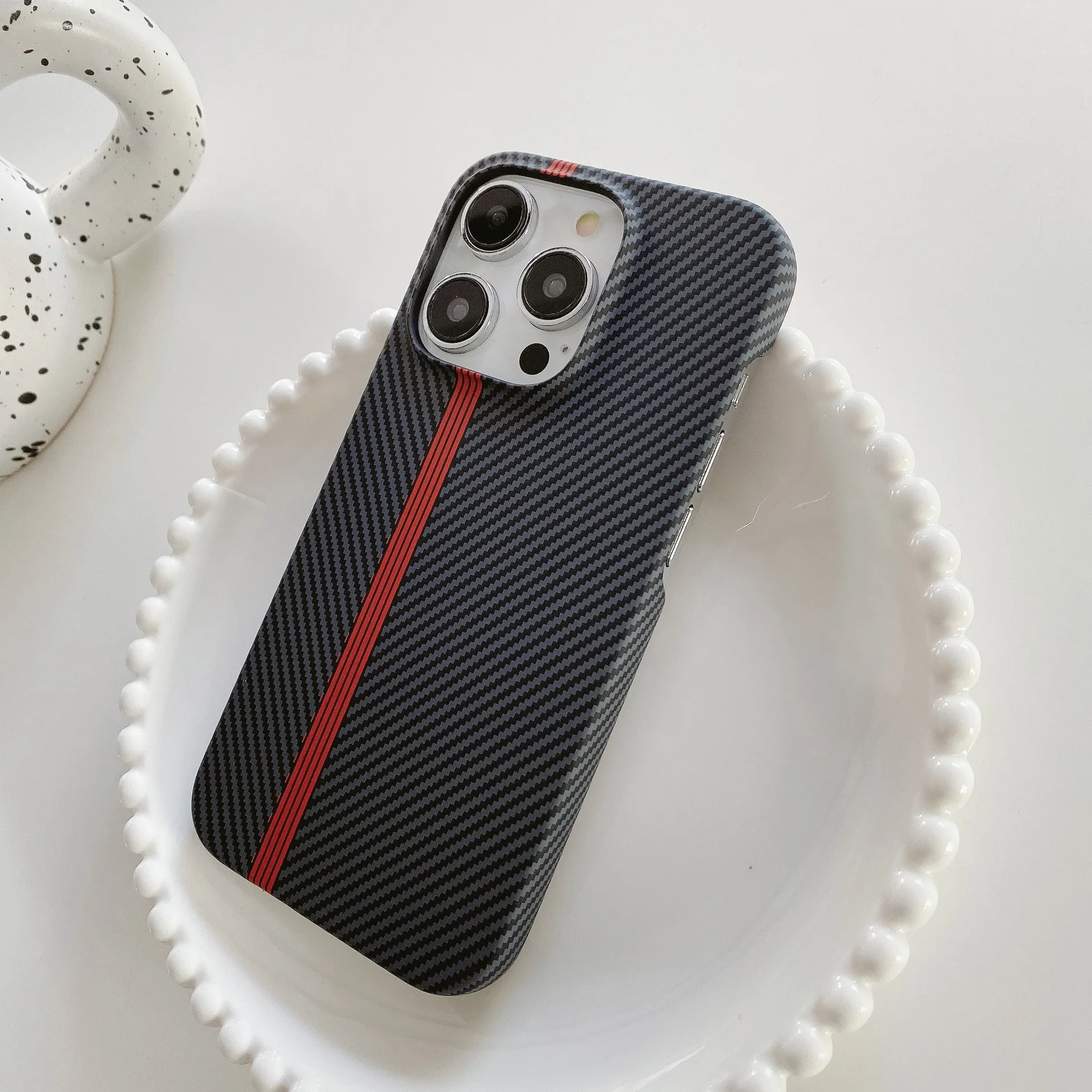 Ultra Light Water Stick Carbon Fiber Skin Feel Apple 15pro Phone Case Fashion Strip Split 14/13 Protective Case iphone 11 promax