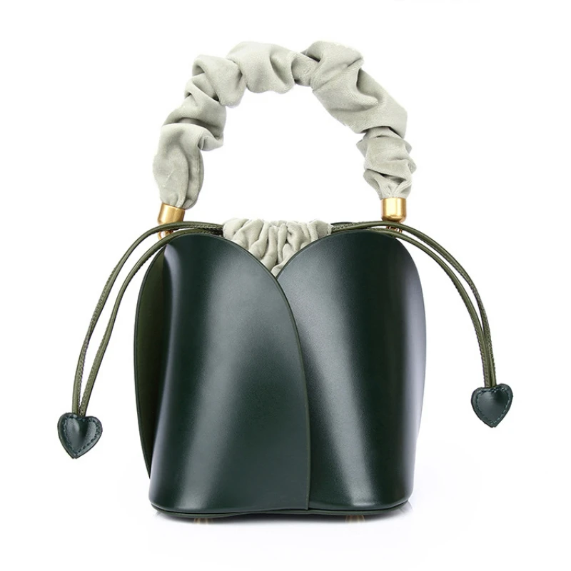 

2022 New Mini Bucket Bag Genuine Leather Petal Luxury Designer Handbag Fashion Shoulder Messenger Bag Drawstring Women's Bag