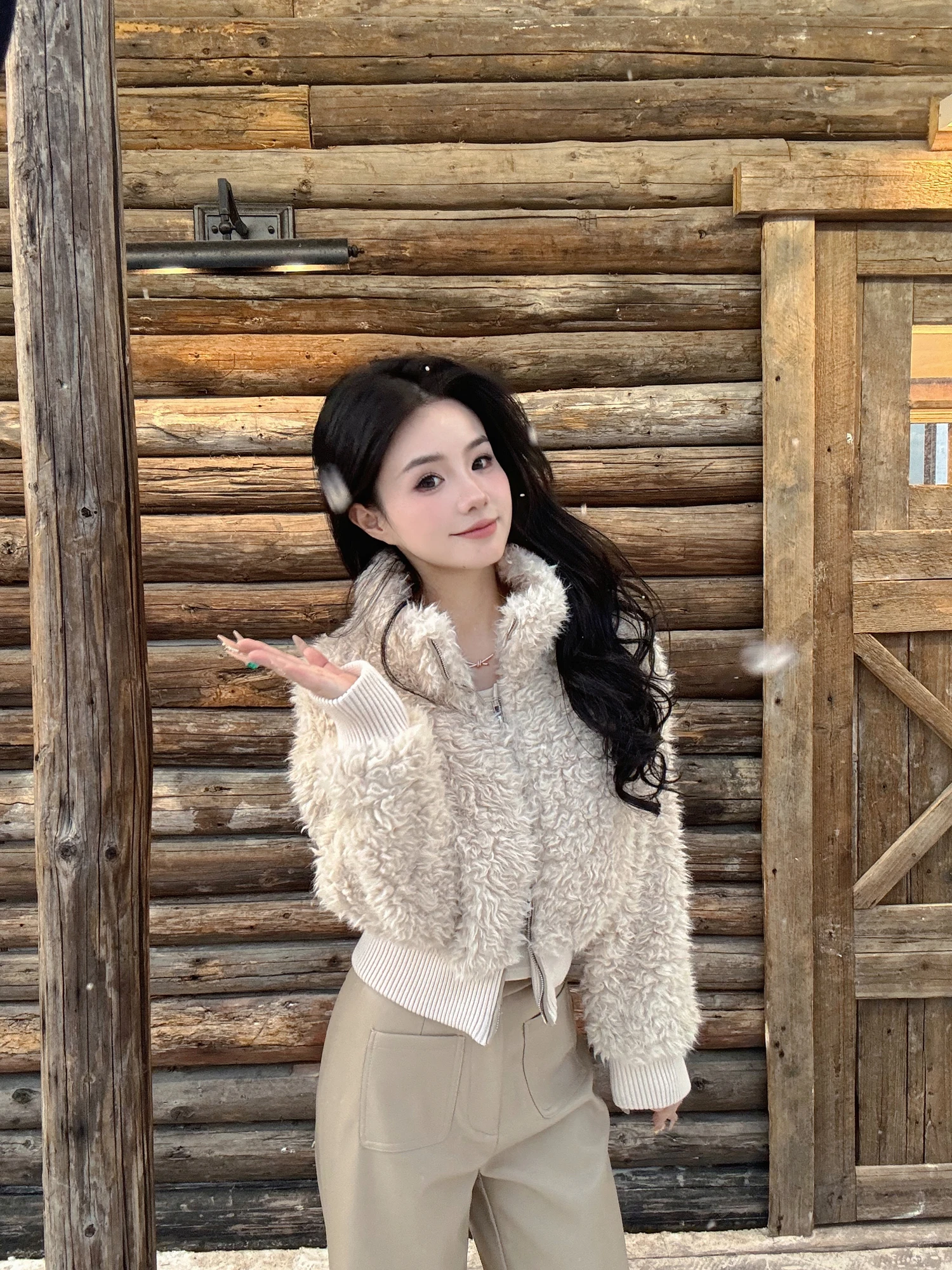 

Теплое пальто из искусственной овчины для женщин, короткая верхняя одежда с воротником-стойкой, с завязками на талии, осенне-зимняя утепленная верхняя одежда с длинными рукавами