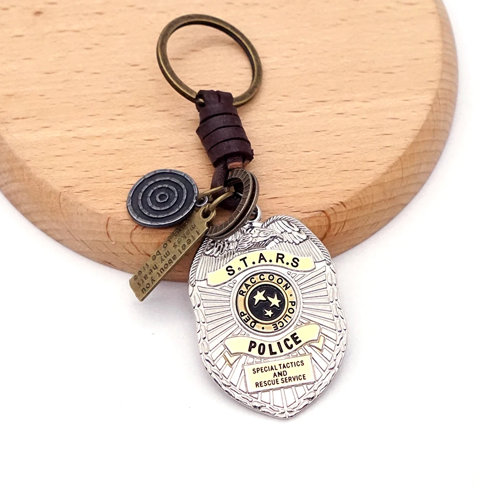 Raccoon City Badge Pendant Keychain Leon S Kennedy RPD Badge Key Chain Keyring Men Keychains Accessories Car Key Ring llaveros