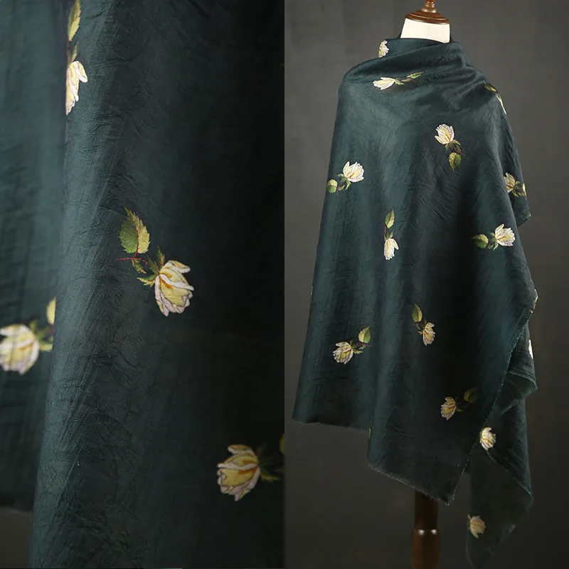 Polyester Acrylic Woven Fabric for Sewing Dress or Hanfu-Translucent Jacquard Fabric with Rose Printed on Dark Green FabricY348