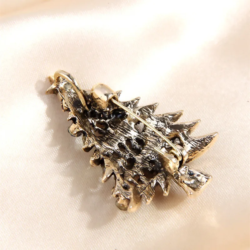 Fashion Christmas Tree Crystal Brooches For Women Bijoux Vintage Clothes Accessories