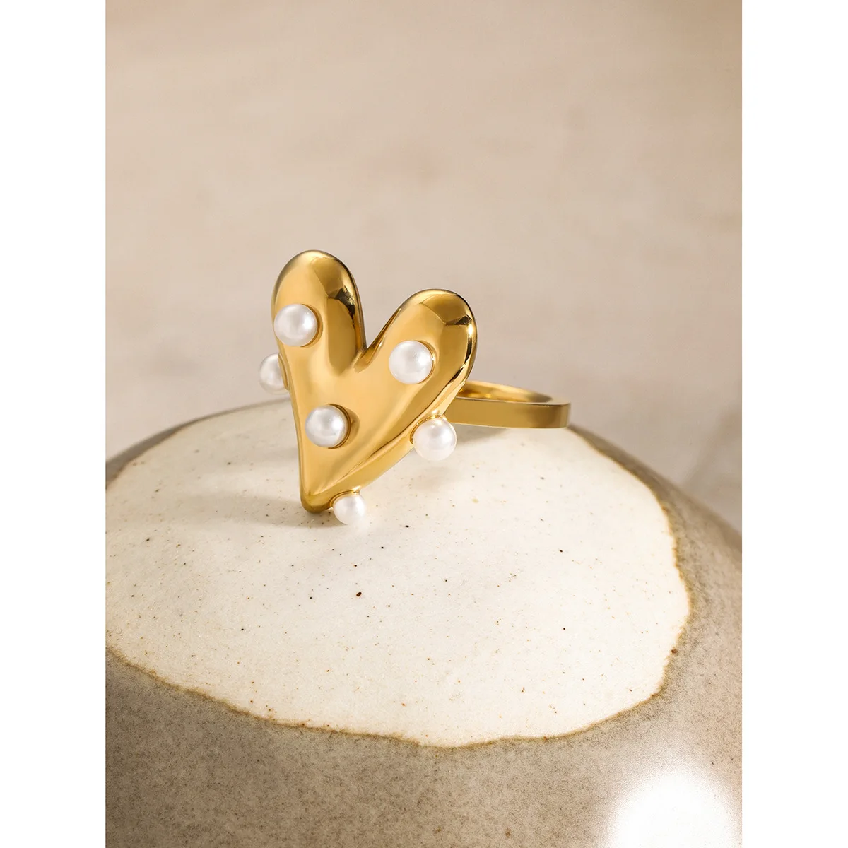 Stainless Steel PVD 18K Gold Plated Tarnish Waterproof Pearl Inlay Heart Rings For Woman Jewelry Wholesale INS