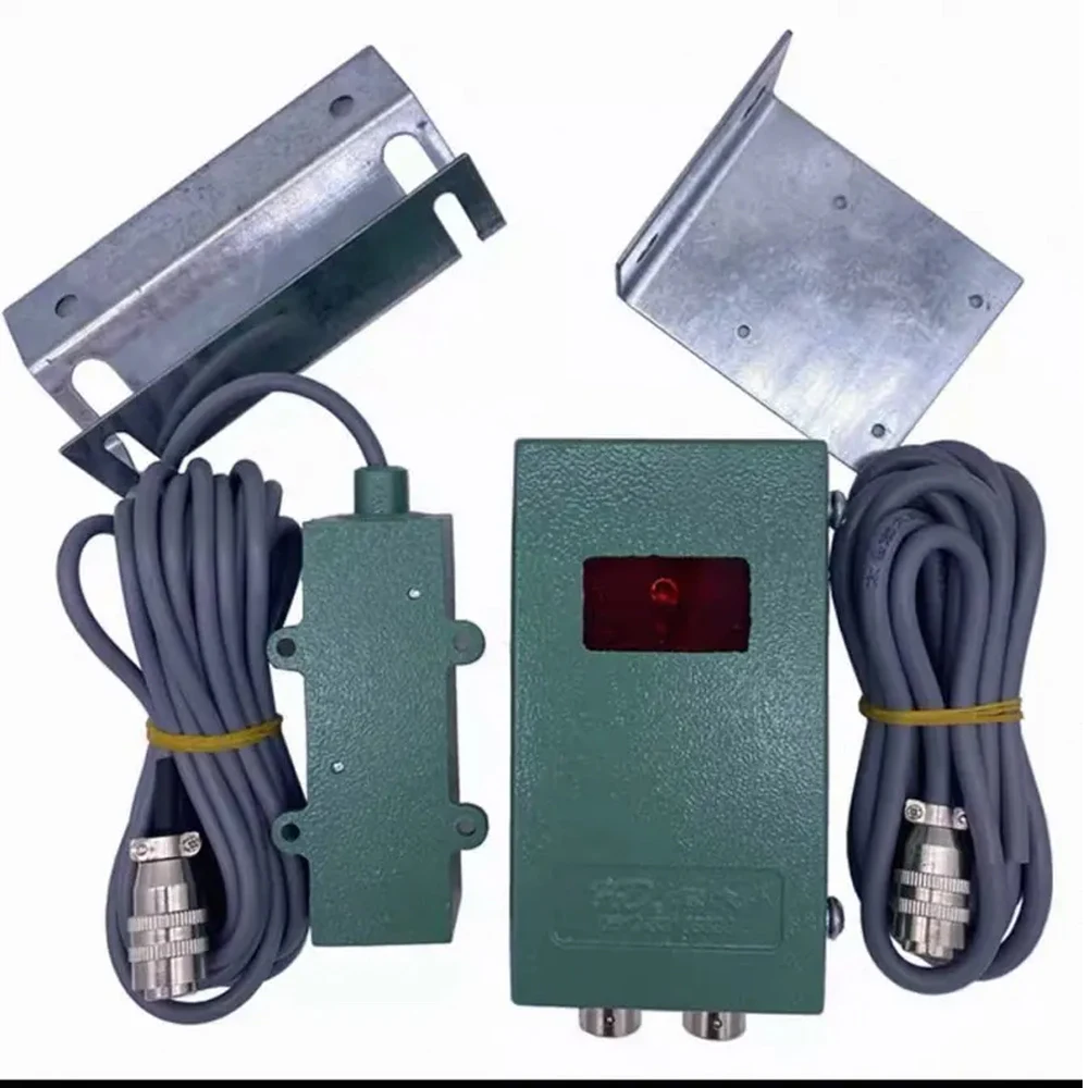 

Датчик индуктивный бесконтактный cloweit IP68 4мм, корпус ABS, 10x6, PNP NC