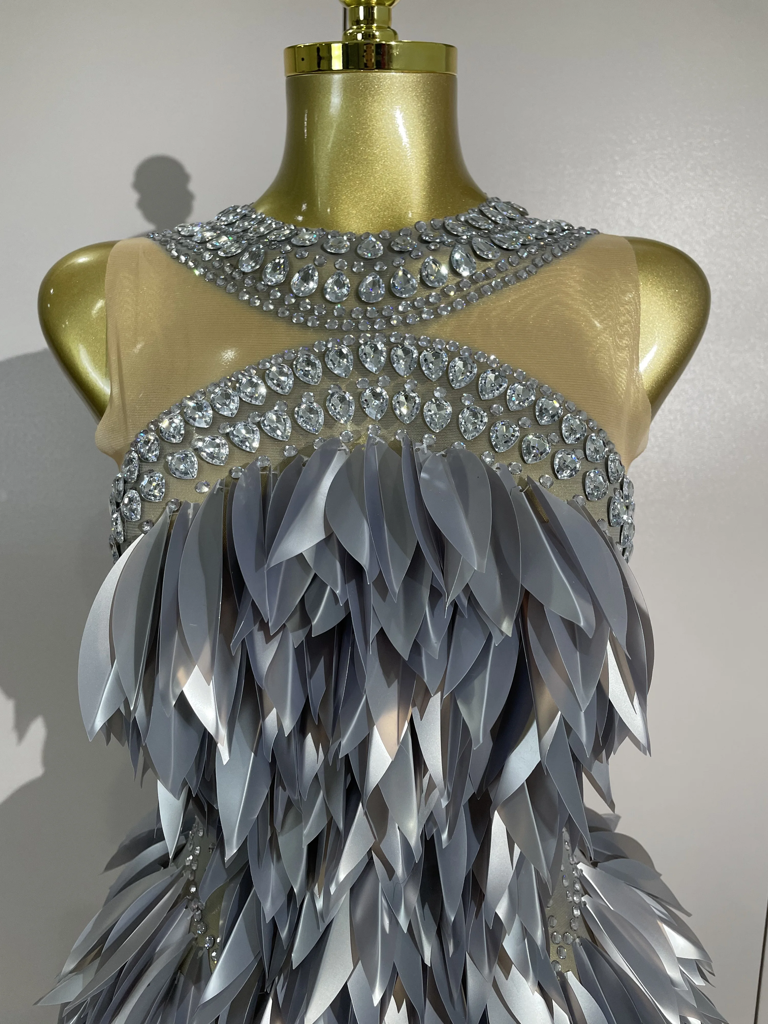 Lusso scintillante diamante 3D acrilico foglia maglia trasparente mini abito da donna festa d'auguri compleanno ballo discoteca bar costumi di scena