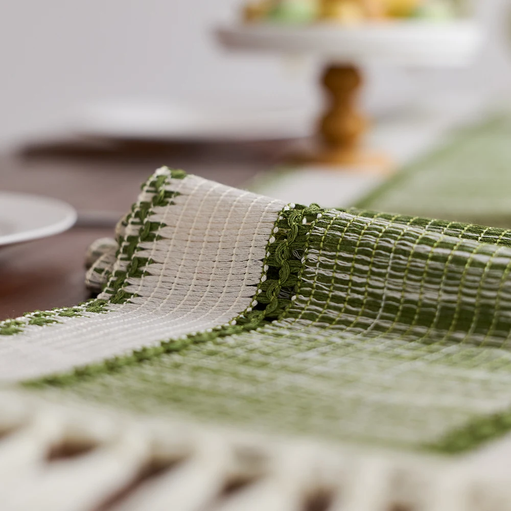 Grüner Boho Gestreifter Tischläufer - Handgewebte Quasten, Ideal für Frühlingstische, Runde Couchtische & Rustikale Heimdekoration – Detail 4