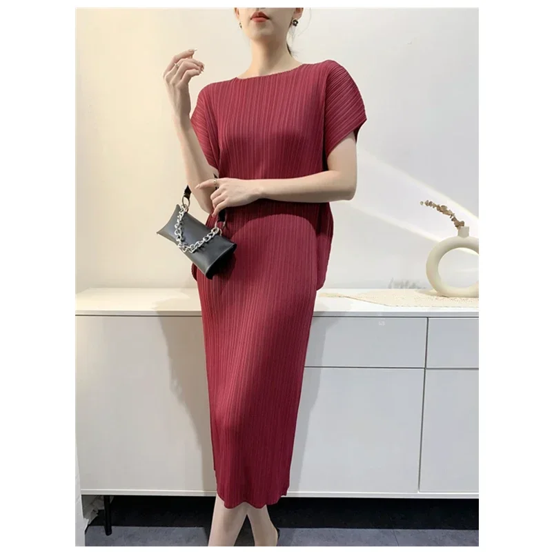 2024 Summer Elegant Solid Color Loose Dress Miyake Pleated O-neck Short Sleeve female Mid-length Evening prom Dresses for Women