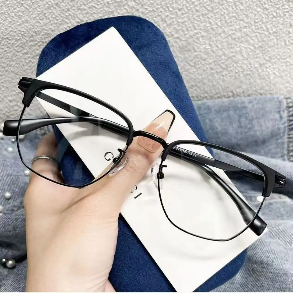 High Quality Anti Blue Light Glasses Women Men Retro Half Frame Flat Glasses Female Eyeglass Ultra Light Anti UV Eyewear Glasses