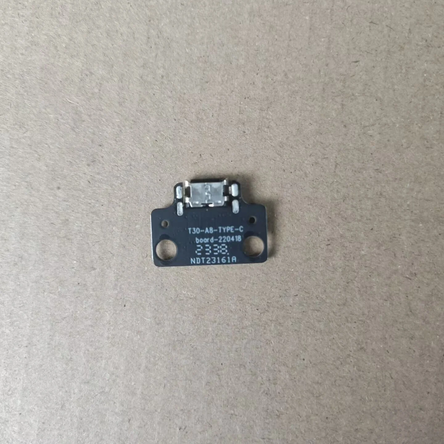 Nowe Części Wewnętrzne do Tabletu T30 A8 Typ C 220418 Płytka PCB USB 220418 Akcesoria Zamienne do Ładowarki — zdjęcie produktu 4