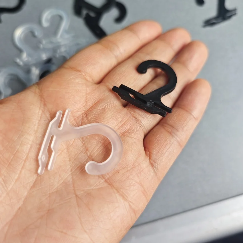 Picture 7: 3000pcs 28x30mm Plastic Flat Socks Packaging Bag Display Hooks Hangers Garments Accessories