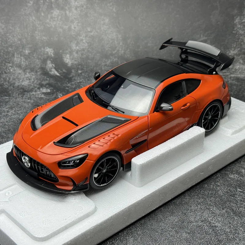 Minichamps Car Model 1/18 Benz Amg Gt Black Series Simulation Car Model Room Ornament Display Cars Boy Collection Birthday Gift