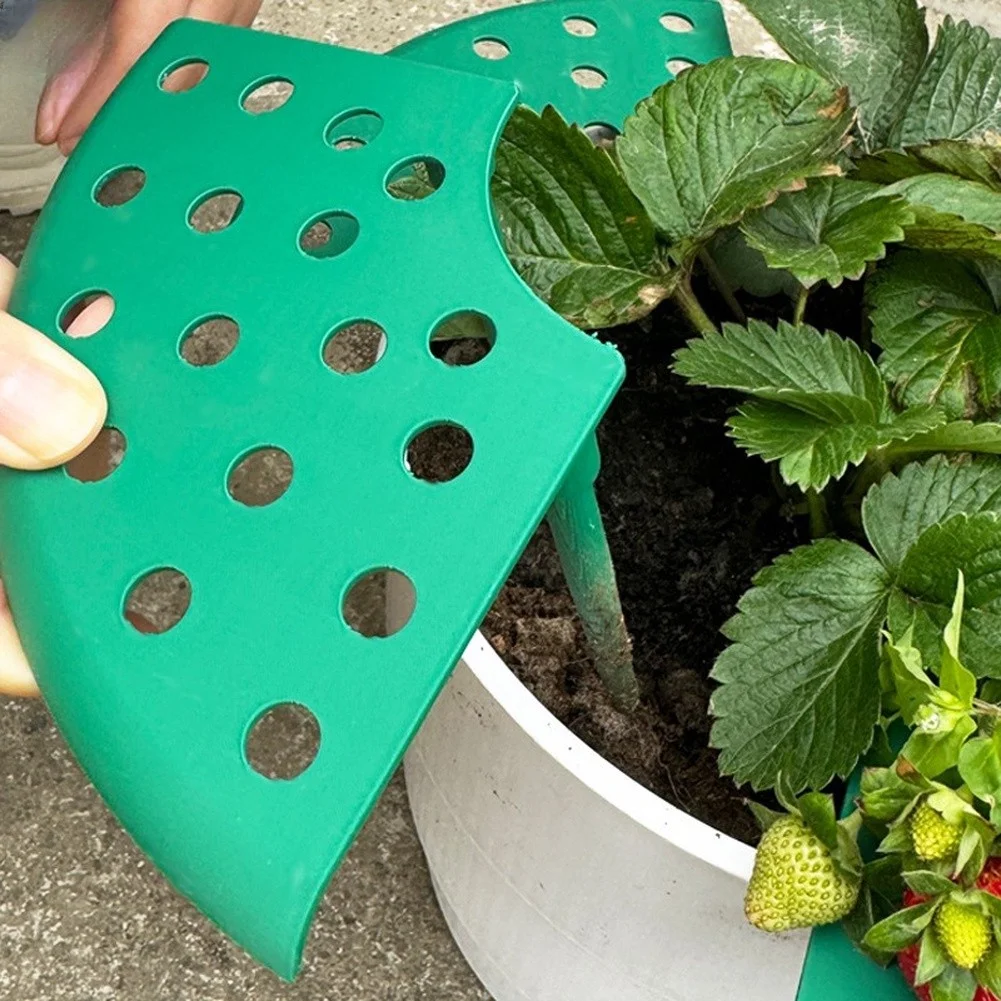 8 Pack For Garden Strawberry Support Holder Plastic Trellis Stand with Compact Structure for Small For Gardens and Patio Use