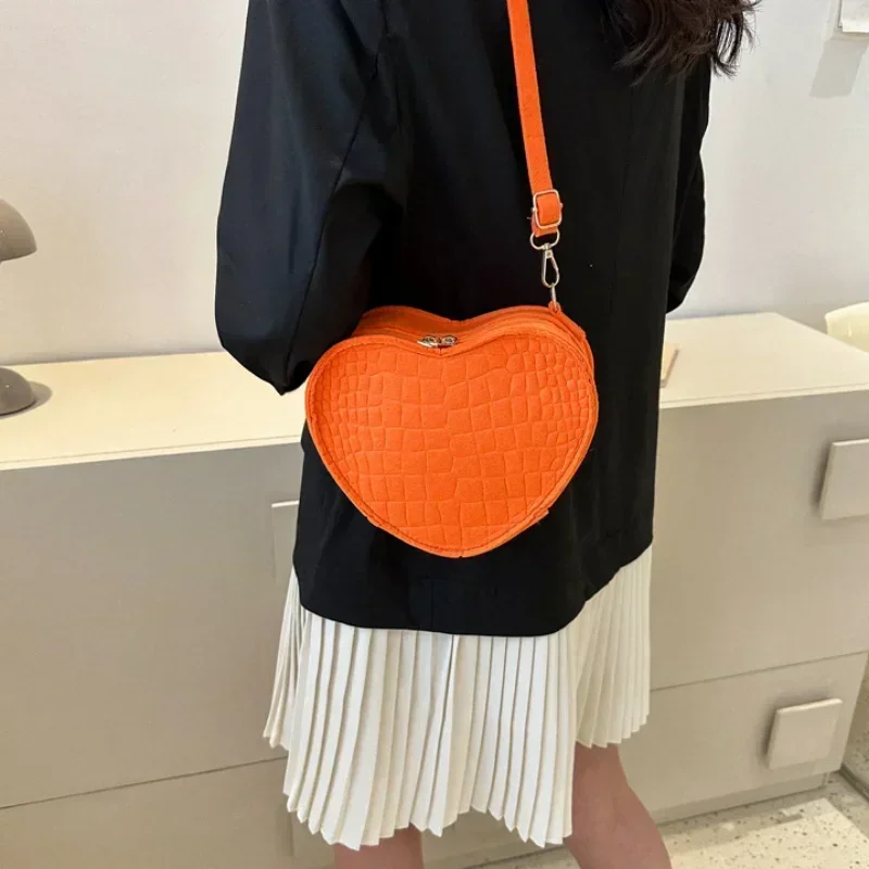 Fashion Vintage Heart Women Handbags Luxury Designer Handbag Heart Bags For Women Women\'s Shoulder Messenger 2024 Trend