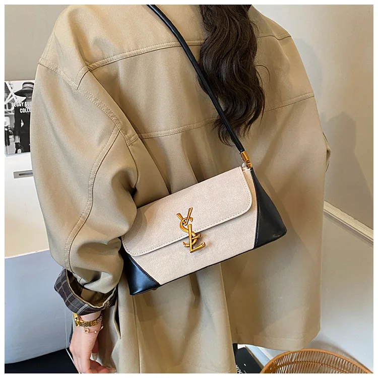

Chic Minimalist Baguette Crossbody Bag – Trendy Underarm Shoulder Handbag, European Fashion with Luxe Texture