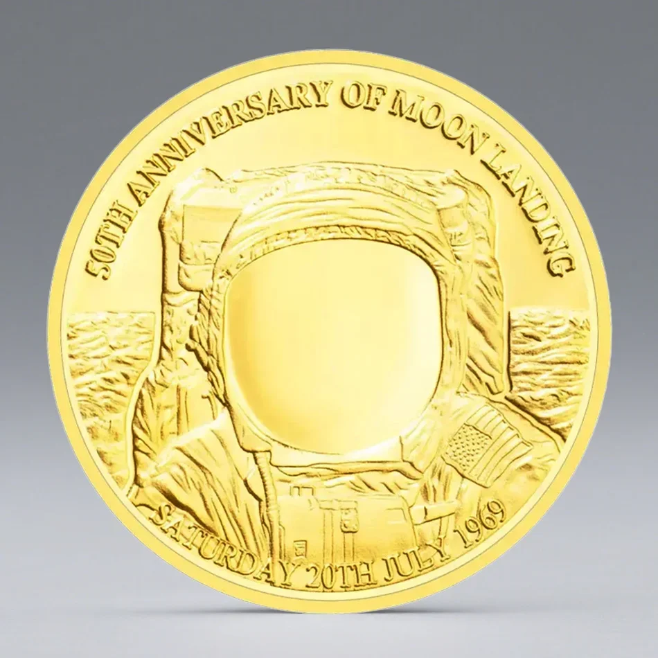 Moon Landing 50th Anniversary Commemorative Coin Gold Plated Astronaut Moon Footprint Space Collectible Souvenir Coin