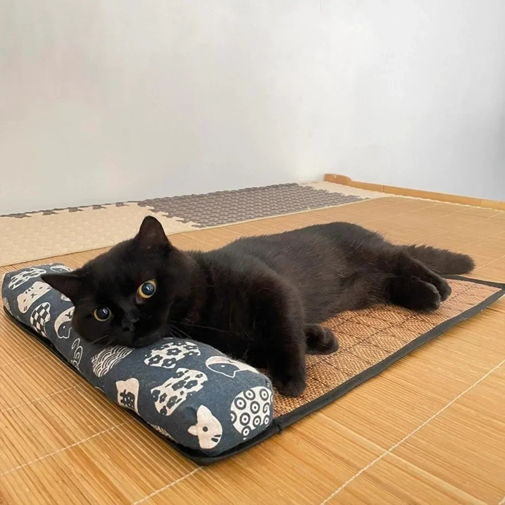 

Safe Cute Print Pet Cooling Mats Washable Foldable Dog Cooling Mat Breathable with Pillow Pet Sleeping Pad Indoor