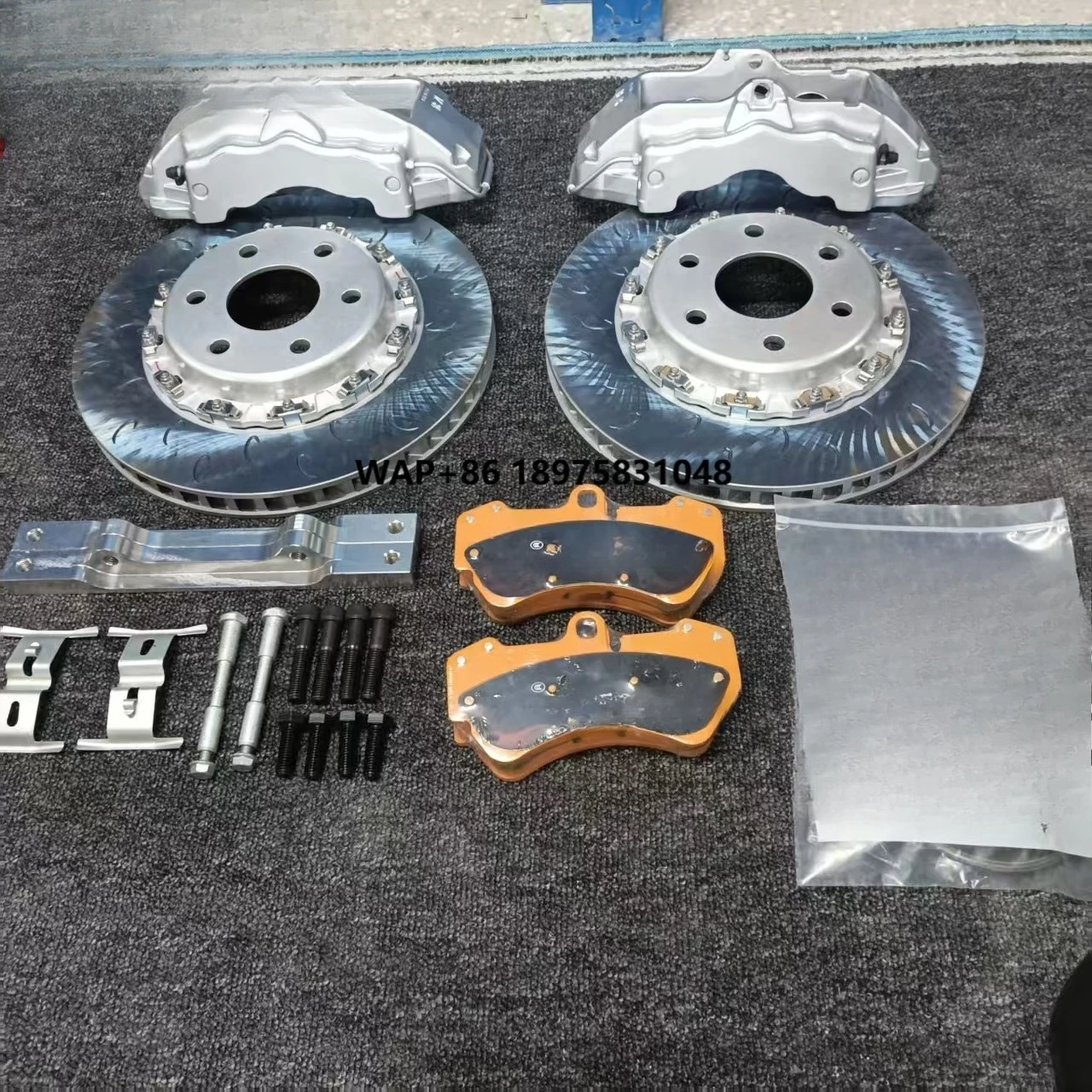 

6-Piston Large Brake Kit 18Z Type 355mm Rotor for 18-inch wheels for upgraded versions of