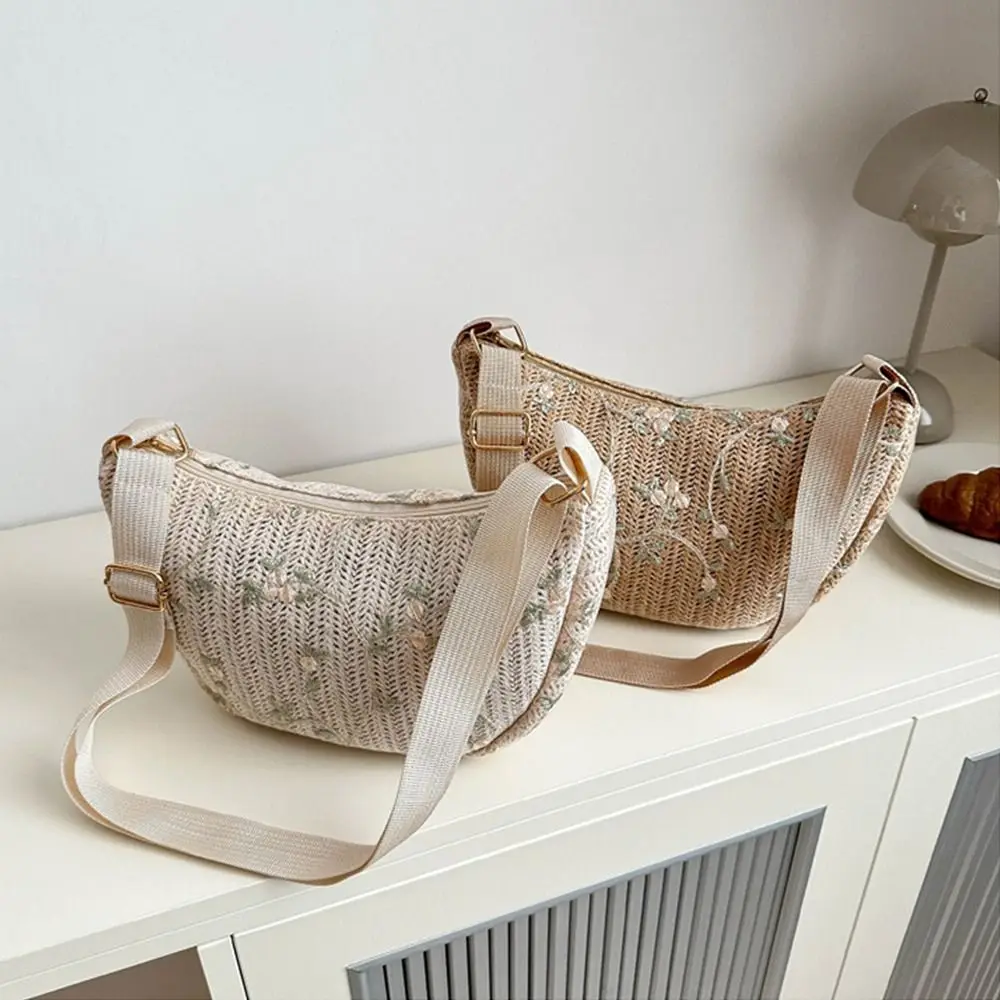 

Women Girls Waist Bag Straw Woven Ladies Shoulder Crossbody Bags Summer Fanny Pack Fashion Female Chest Bag