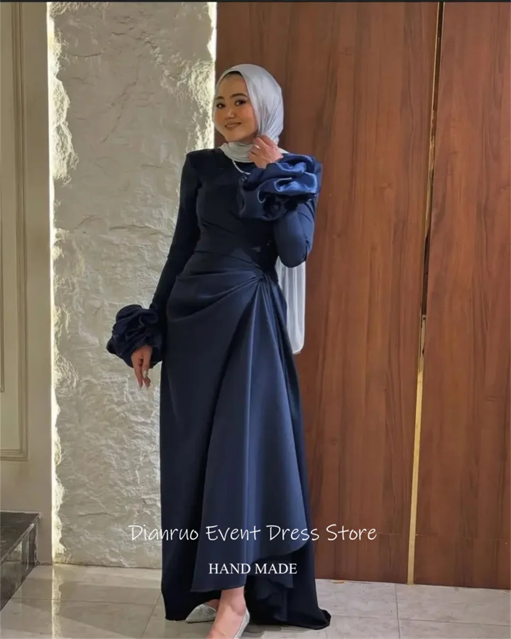 Dianruo パフスリーブフレアカフスイブニングドレスシックなサテン特別な日のガウンドレーププリーツセレブドレスカスタマイズ