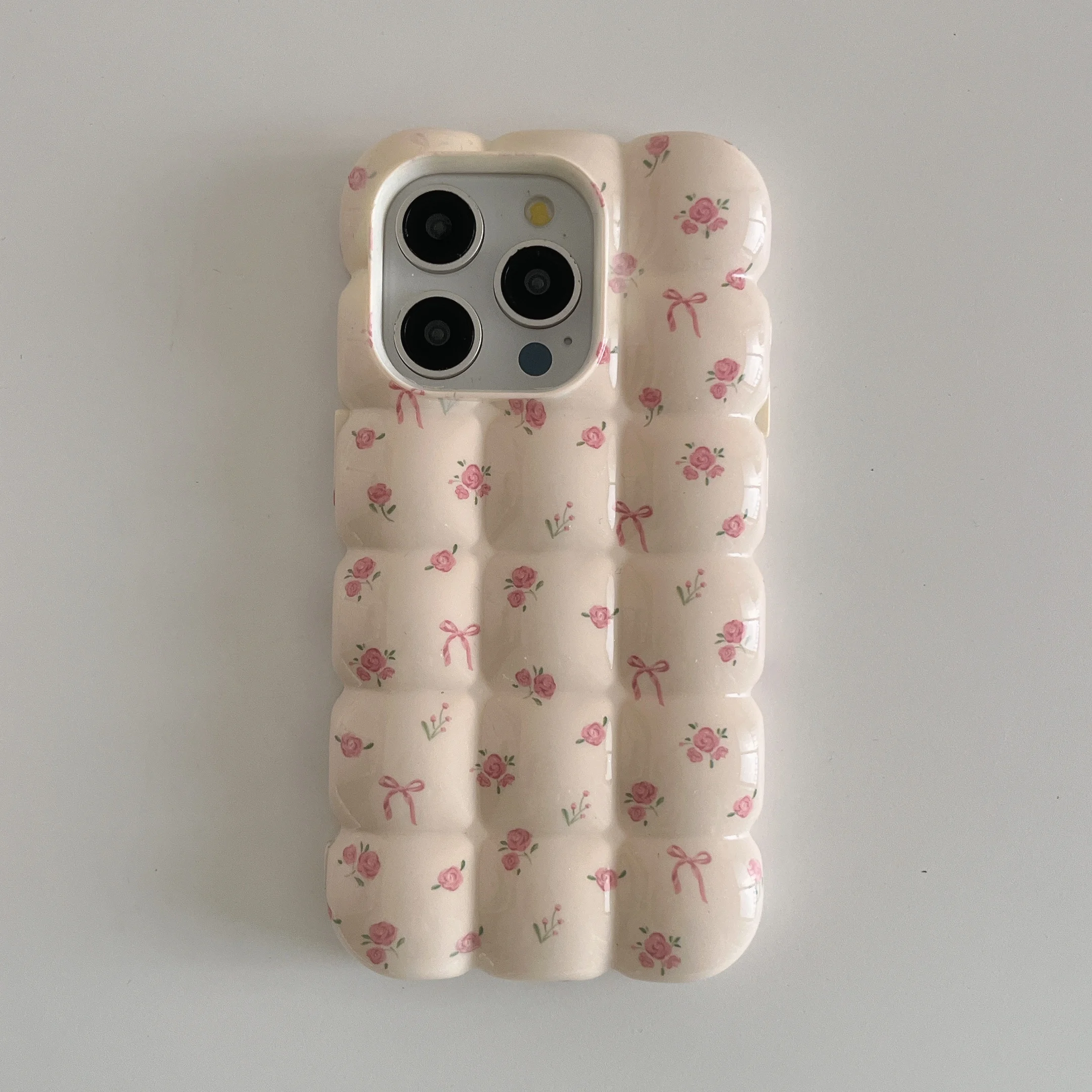 Lovely INS Egg Puffs Shape Vintage Flower Prints Cute Phone Case for iPhone 15 14 13 Pro Max Back Cover for 12 Pro Funda