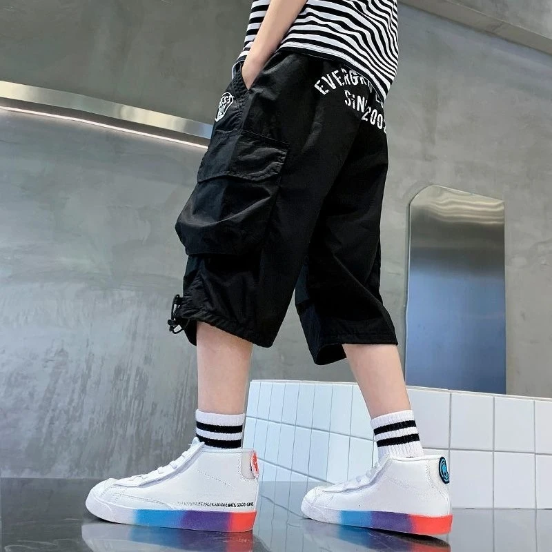 Jungen Cargo-Shorts Sommer 2026 Neue Kinder Caprihosen Leichte Jungen Freizeithosen Koreanischer Stil Kinderkleidung