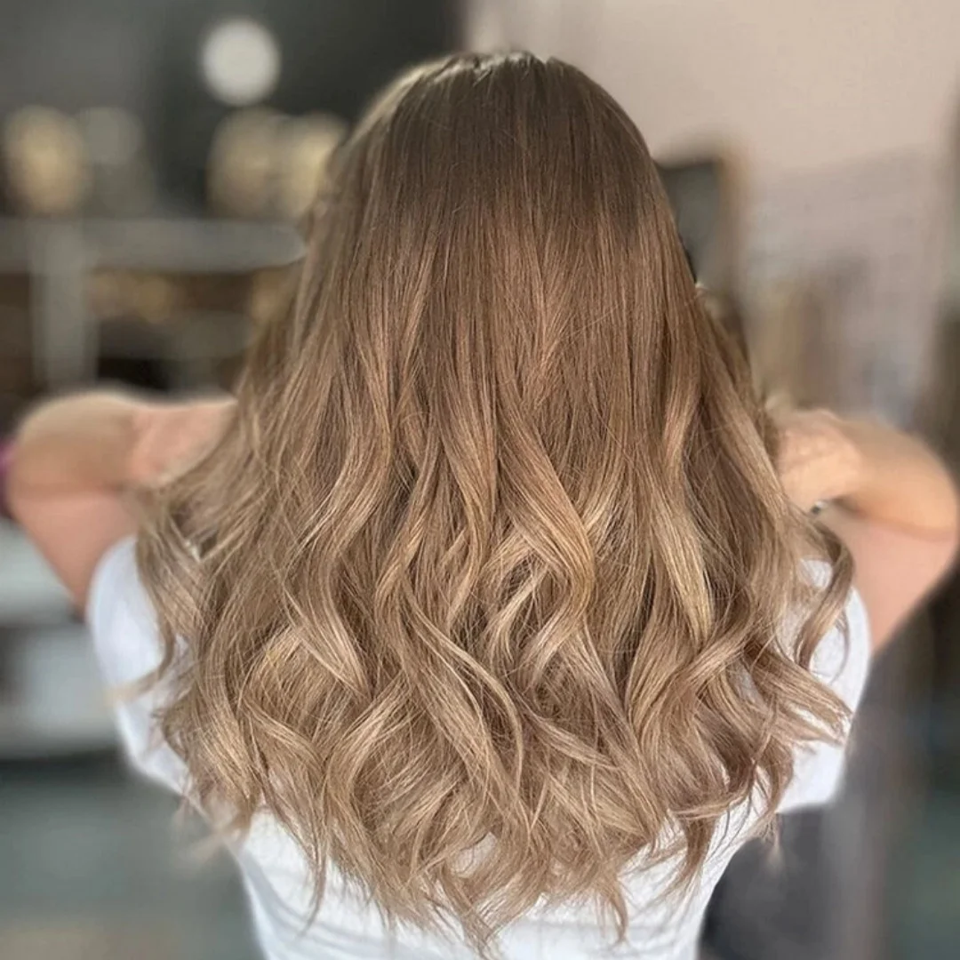 

Fashion Natural Preplucked Hairline Honey Blonde Body Wave Balayage Hair HD Lace Wig Syntheic Glueless Wig On Clearance Sale