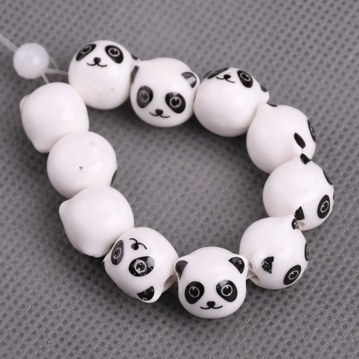 10 Stück Panda Kopf 11 mm handgemachte Keramik Porzellan lose Perlen für Schmuckherstellung DIY Armband Erkenntnisse