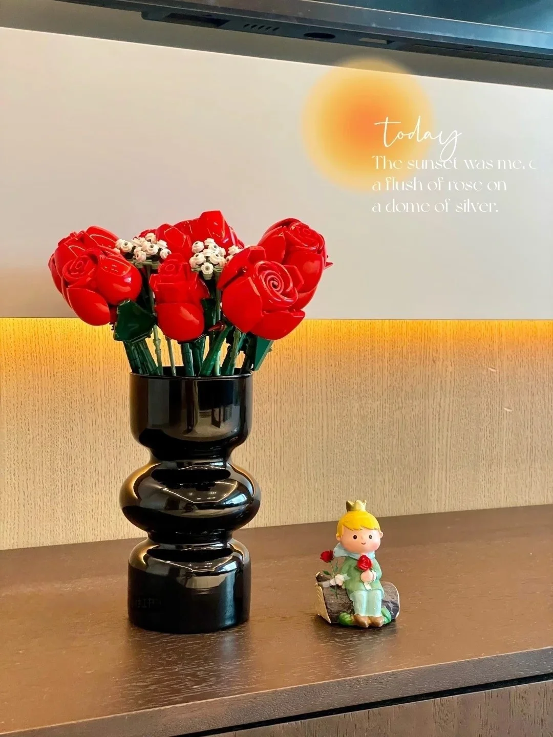 

822PCS high Quality Romantic Valentine's Day Rose Plant Office Bouquet Building Block Toy Valentine's Day Girl Box Gift