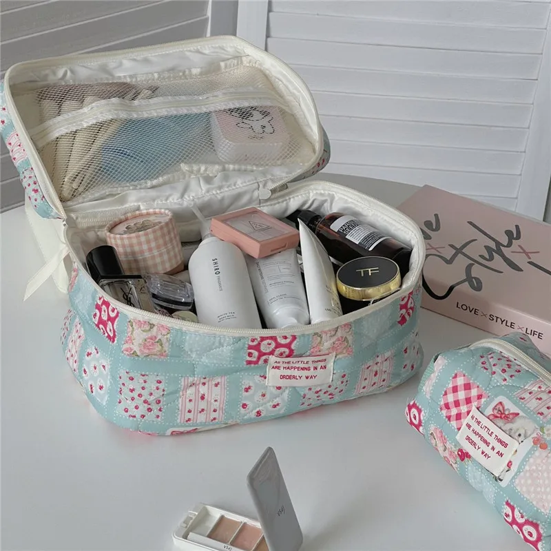 Women\'s Cosmetic Bag Korean Version Lamb Makeup Bag Cartoon Kawaii Makeup Bag Toiletry Bag Fashion Travel Bag Cute Tasche Frauen