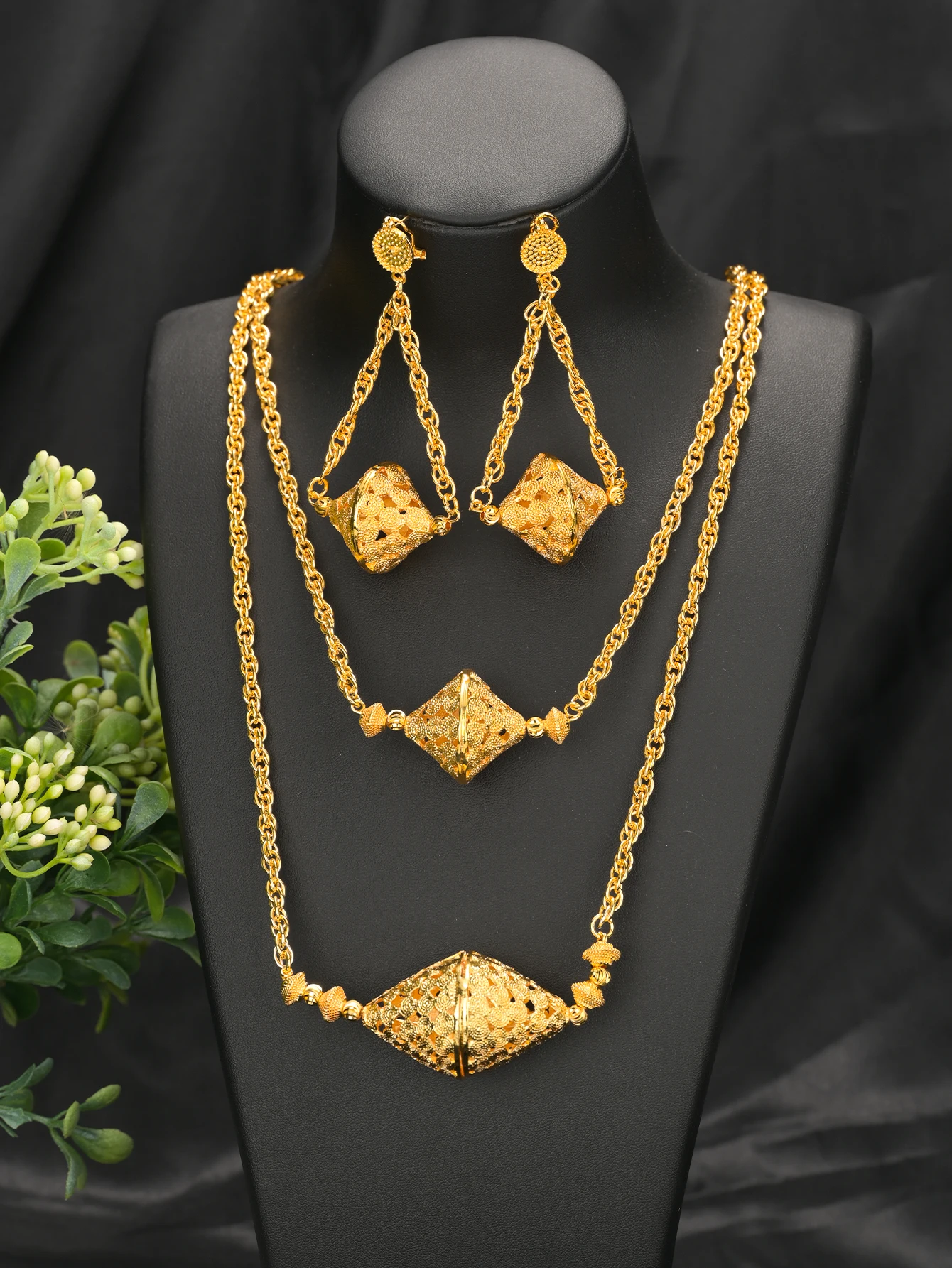 African Jewelry Set Women's Two Piece Pendant Necklace Hanging Woman Earrings Jewelry Party Fashion Accessories Bridal Gifts