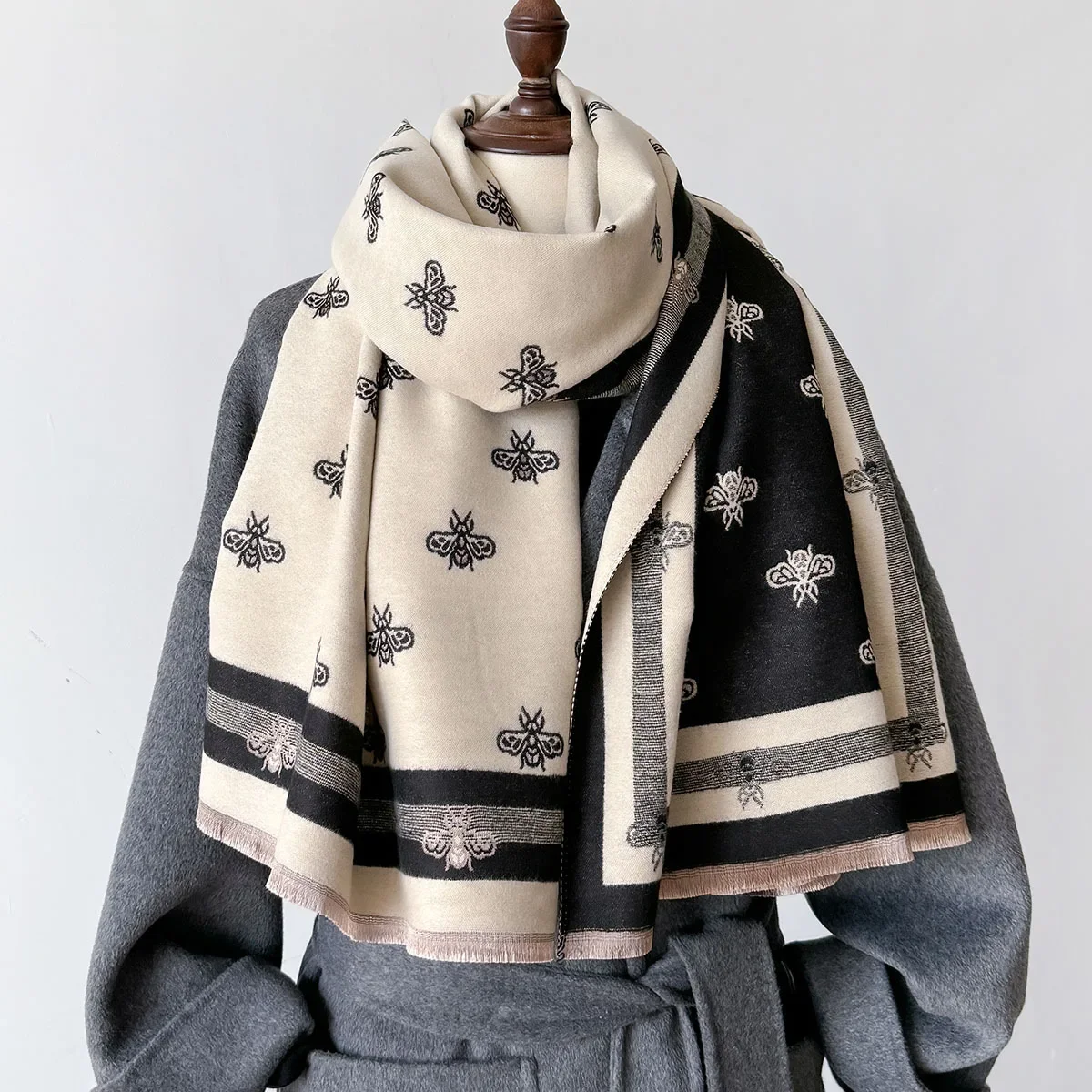 Luxury Brand Cashmere Women Floral Scarf Winter Warm Shawl and Wrap Bandana Pashmina Female Foulard Square Thick Blanket Poncho