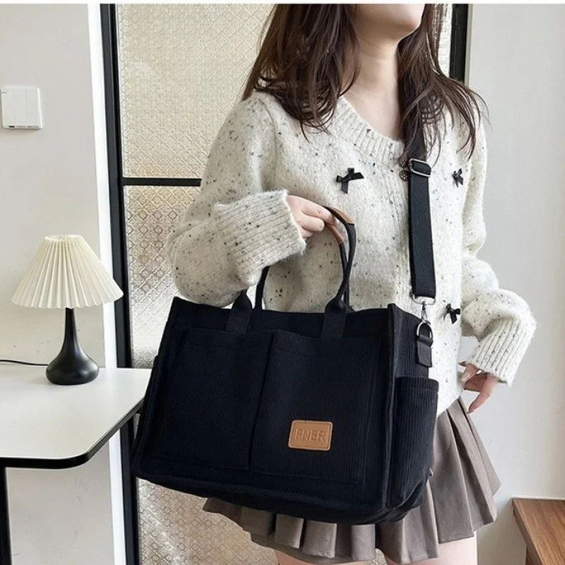 أنيق أنيق 2025 حقيبة يد جلدية فاخرة للسيدات جديدة ذات علامة تجارية مشهورة مصمم كلاسيكي شعبي غير رسمي ​