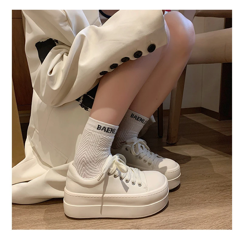Neue schwarze klobige Plateauschuhe für Damen, Schnür-Sneaker aus Kunstleder, höhenvergrößernde Turnschuhe für Teenager-Mädchen, Damenschuhe für alle Jahreszeiten – Detail 14