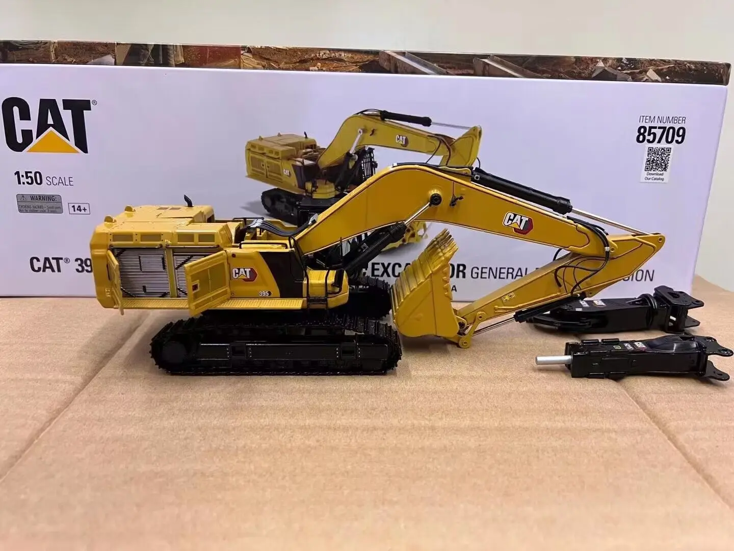 395 Next Generation Hydraulic Excavator 1/50 Scale Metal Model By DieCast Masters DM85709