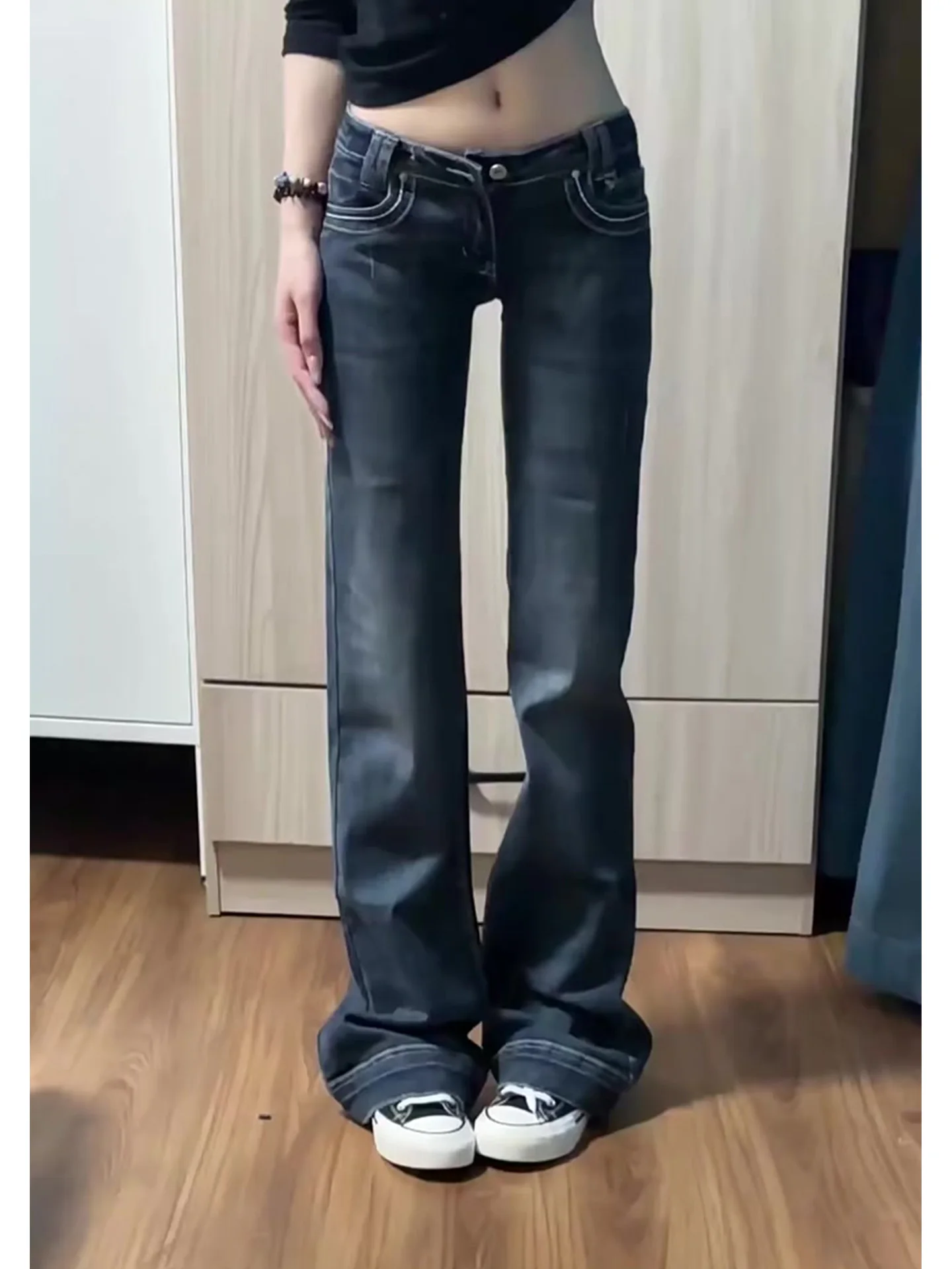 

Джинсы женские с низкой посадкой, темно-синие, в американском ретро-стиле, зауженные, длиной в пол, весна 2026, модный тренд