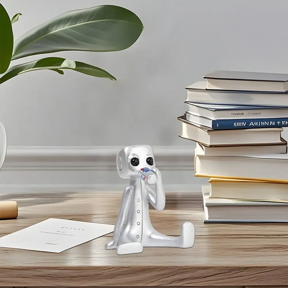 Twój Strach Jest Lżącego Robotem Przetwarzonego Statuetką Przetwarzonego w Postaci Piwnej Figurką Siedzącą w Pozycji Siedzącej Rzeźbą Obiektem Artystycznym z Żywicy Figurką Obcego Dekoracją Domu Kreatywną