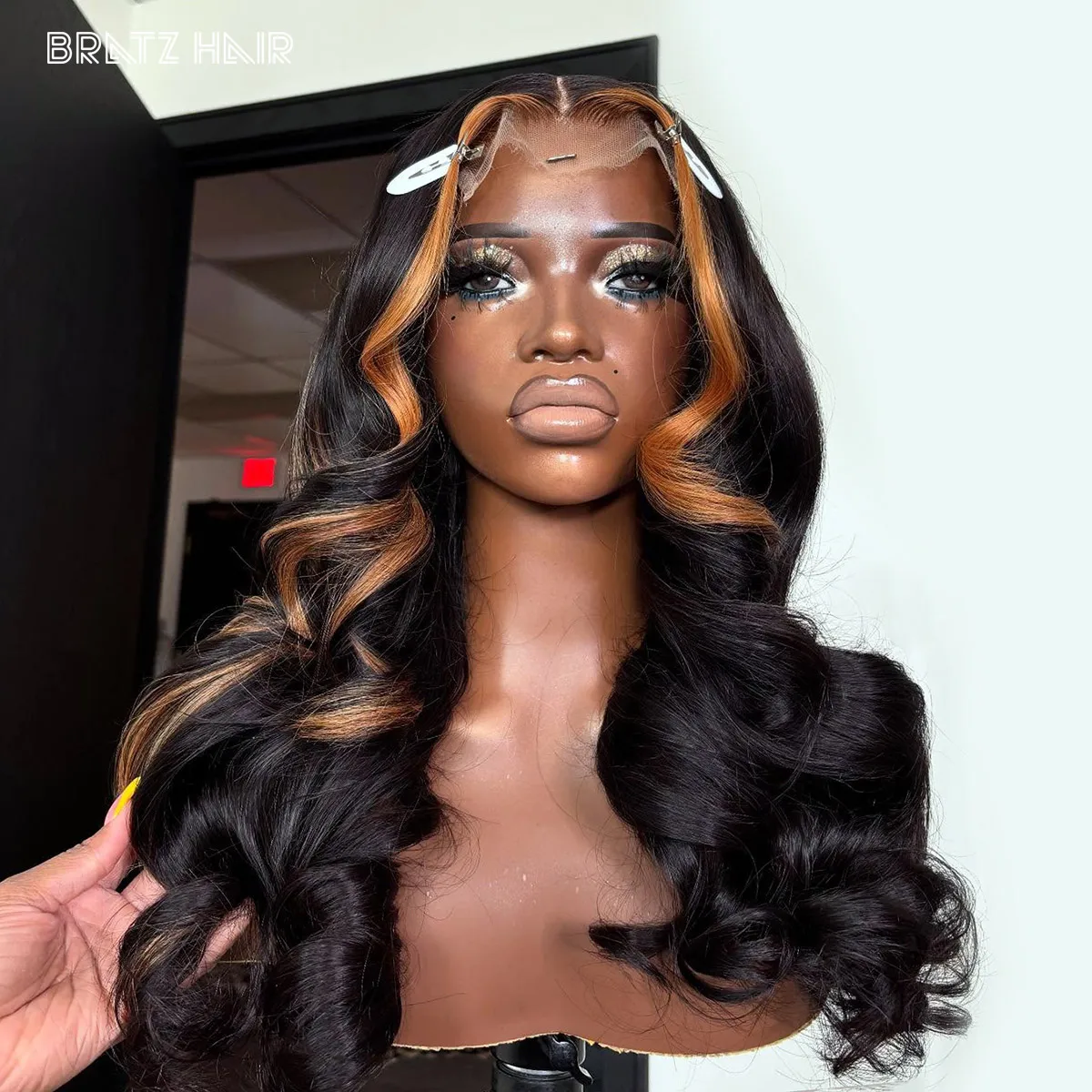

Black Blonde Highlighed Human Hair Wigs Loose Wave 13x6 13x4 HD Lace Frontal Wigs for Woman Pre Plucked P1B/30 4x4 Glueless Wig