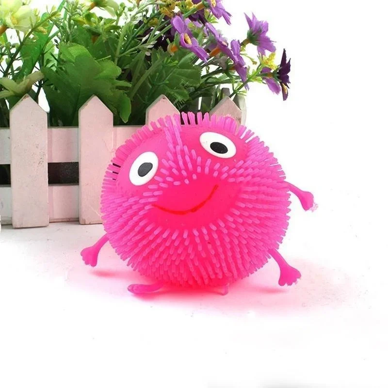 1 Light-emitting Sound Ball Flashing Bouncing Ball Hedgehog Ball (color: Random)