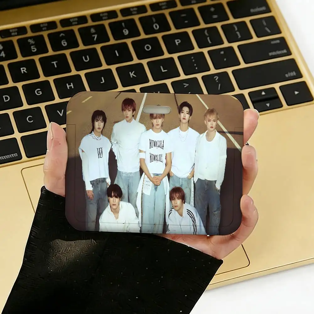 

Держатель для ID-карт Kpop N-NCT 127, чехол для рабочих пропусков, держатель для карт сотрудников компании, чехол для проездных билетов с ремешком