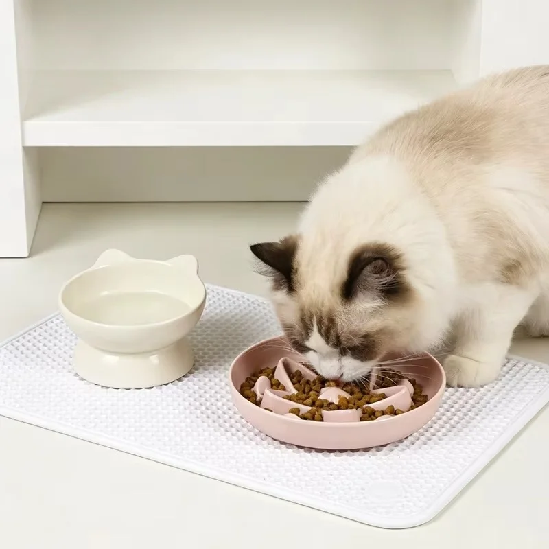 Star Shaped Slow Feeder Cat Bowl Anti Choking Fish Embossed Pet Slow Eating Dish For Kitten Indoor Daily Feeding Use