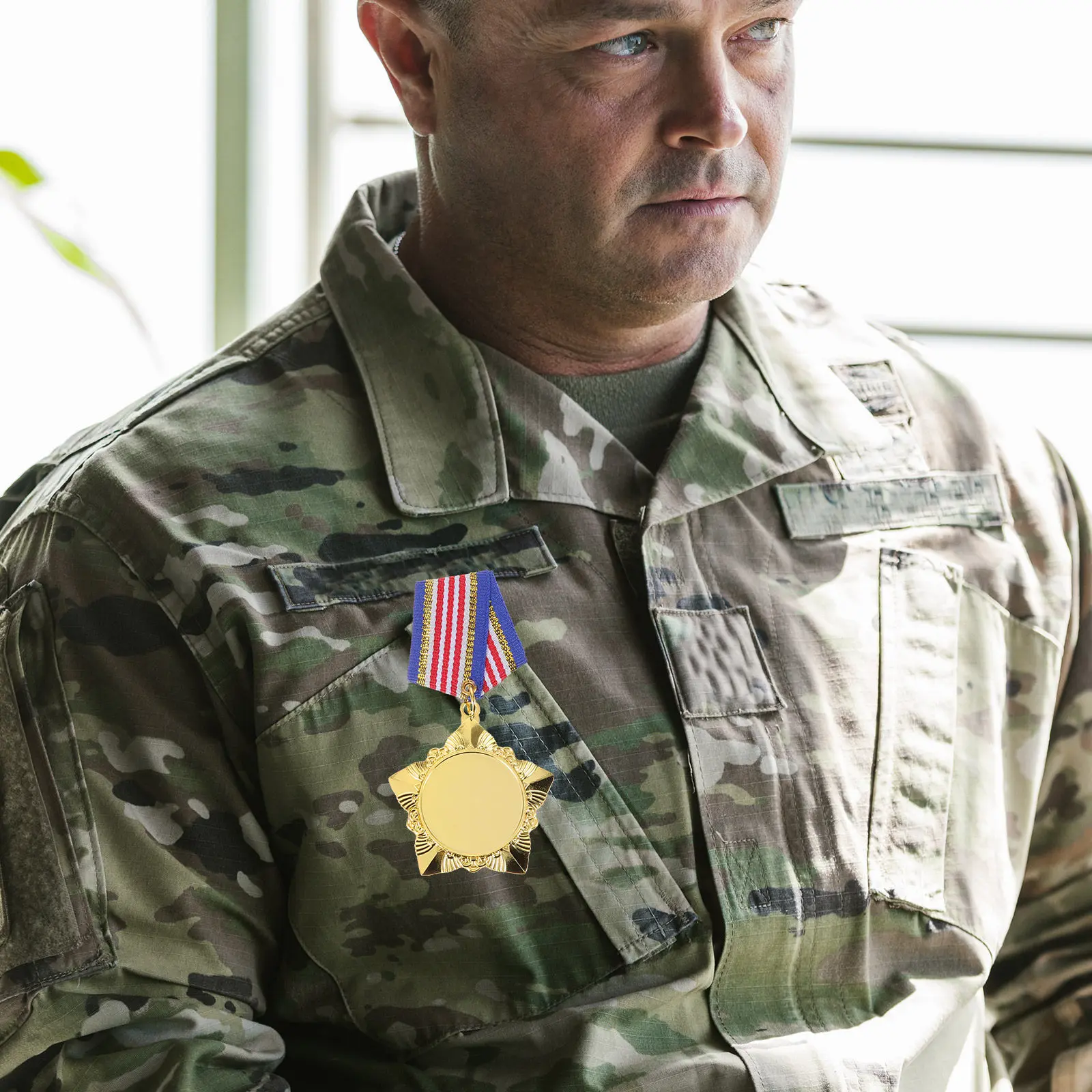 

Набор из 3 детских наградных медалей: значки-броши из сплава для сувениров на вечеринках, украшения на Рождество и Хэллоуин, аксессуары для сценических костюмов, призы