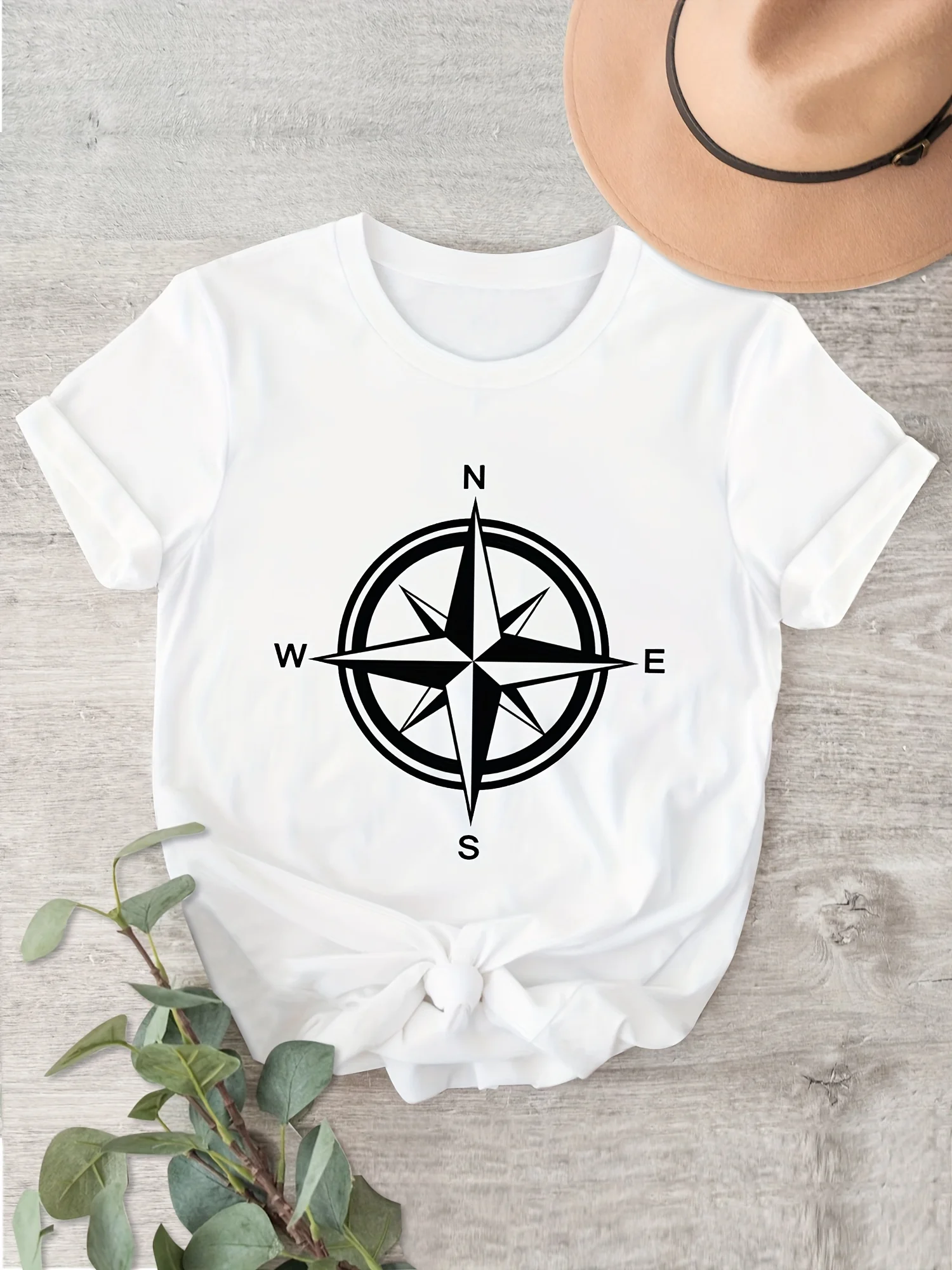 

Compass Print T-shirt, Short Sleeve Crew Neck Casual Top For Summer & Spring, Women's Clothing