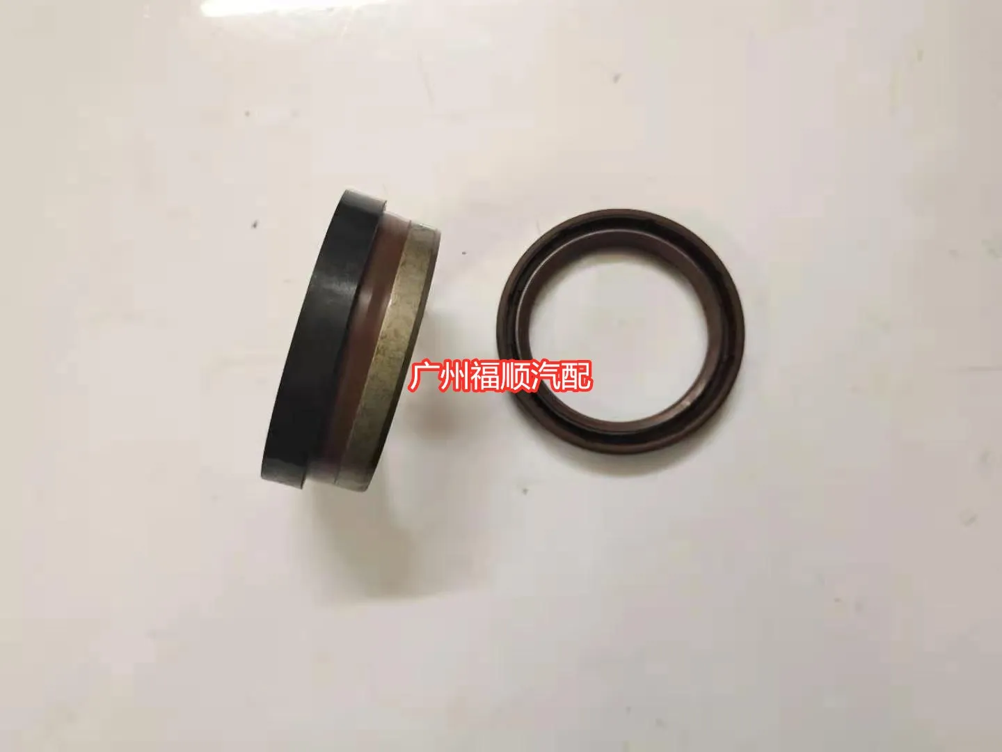

For Zotye T600 1.5T 2.0T Front Axle Oil Seal