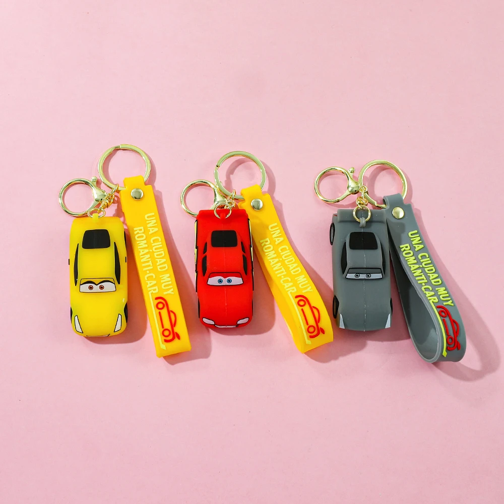 ديزني الكرتون لطيف سيارات سيليكون قلادة المفاتيح للنساء الرجال المشجعين البرق ماكوين كيرينغ لحقيبة الظهر مفاتيح السيارة الاطفال هدية