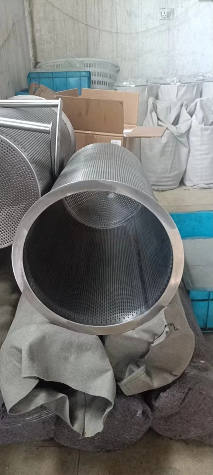Stainless steel perforated metal and wire mesh barrel filter/basket filter with handle