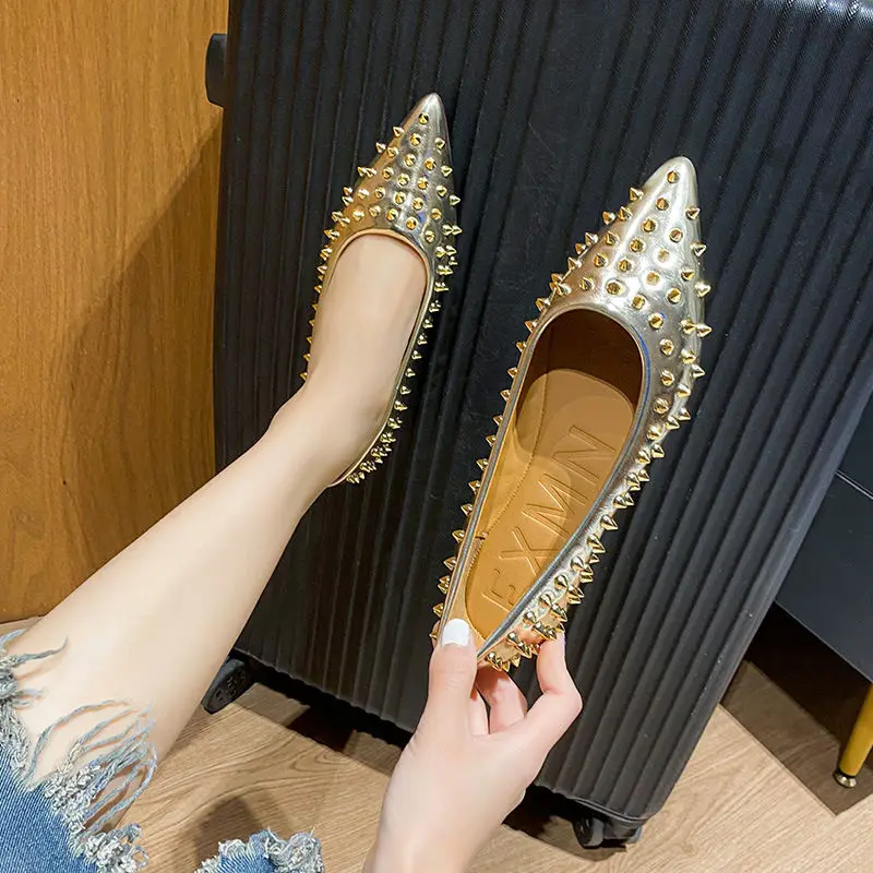 2024 New High-end Luxury Shallow Mouth Pointed Flat Shoes Fashion Rivets Design Large Size Soft Sole Casual Women's Shoes 41-43