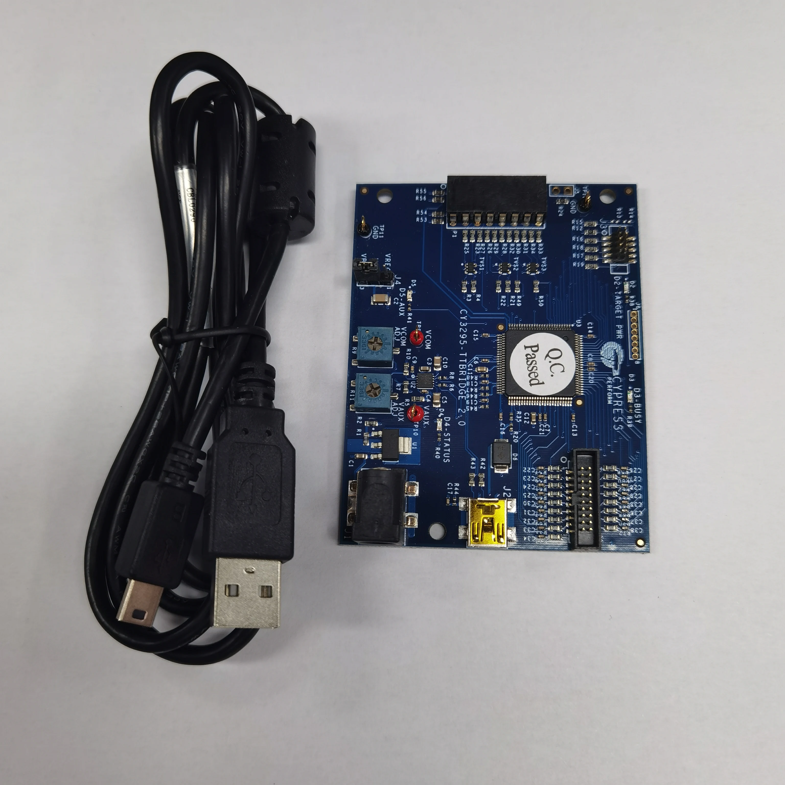 

Cypress CY3295-MTK-WK Capacitive Screen Development Debugger Programming Testing Tool Boardparad CY3295-TTBRIDGE 2.0