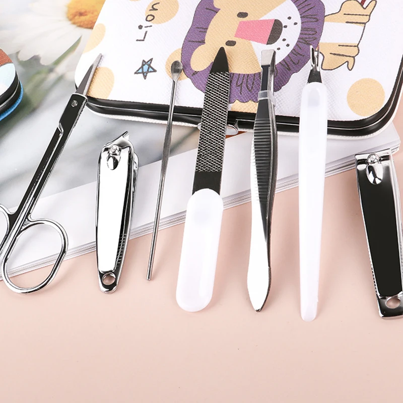7Pcs Nail Clippers Tweezers Ear Spoon Beauty Pliers Kit Professional Manicure Trimming Tool Suit with Cartoon Storage Box