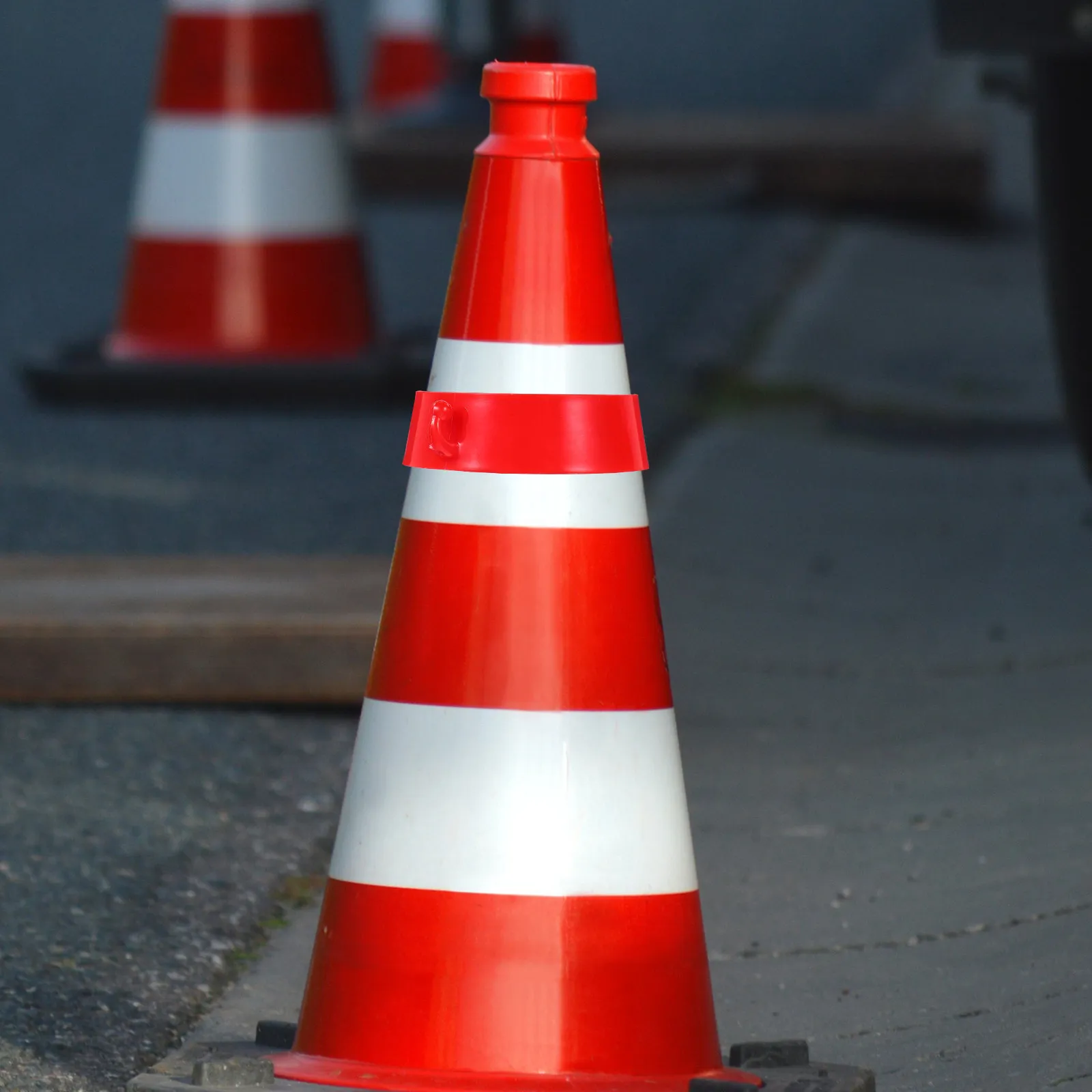 

10 шт. соединительных элементов для дорожных конусов, пластиковые цепные кольца-заглушки для конусов-барьеров, для парковок, обеспечения безопасности и использования на строительных площадках